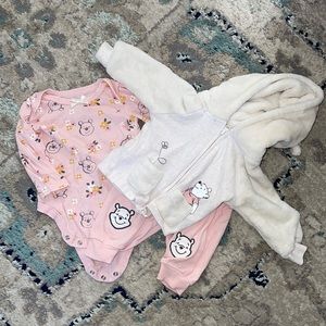 3-piece Disney Baby Pooh Bear Outfit Set